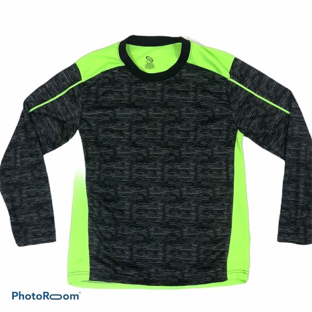 Men’s OT Sport Long Sleeved Shirt‎ Size Medium